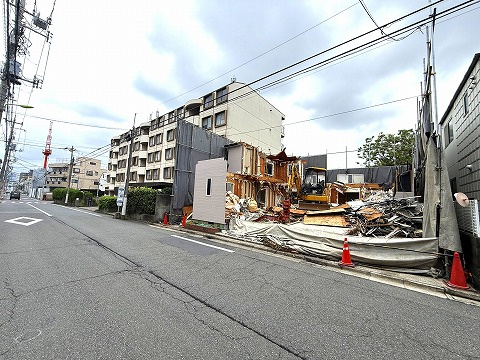 【外観】 | 【仲介手数料５０％（２９０万円）ＯＦＦ！】■容積率２００％■前面道路幅８ｍ■学芸大学駅１４分