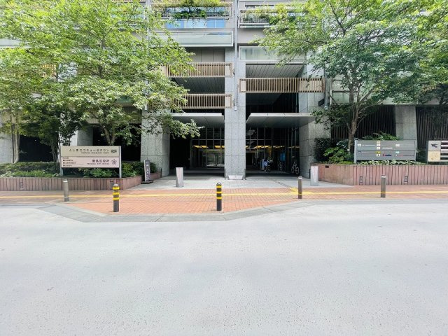 Brillia Tower Ikebukuroのエントランス