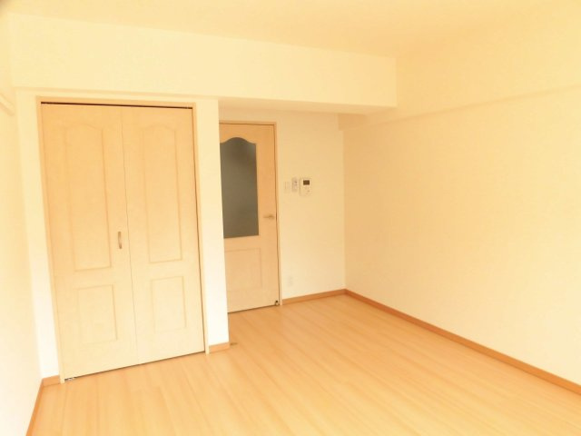 ＹＯＫＯＨＡＭＡ　ＡＲＴ　ＨＩＬＬＳ　ＺＥＲＯの寝室