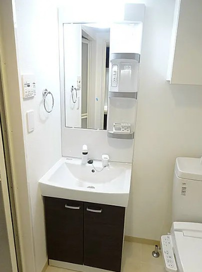 板橋区赤塚新町２丁目の賃貸マンションの洗面所