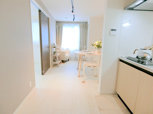 address HONHANEDA(アドレスホンハネダの居間・リビング