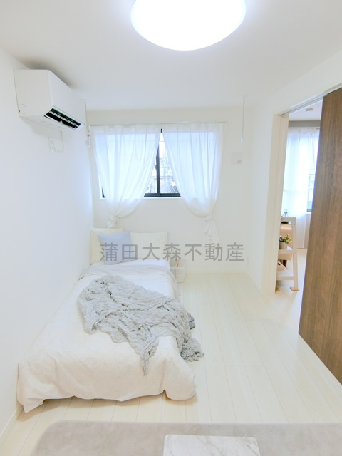 address HONHANEDA(アドレスホンハネダのその他|洋室5.9帖　家具等はモデルルーム配置イメージとなりご入居時撤去となります。