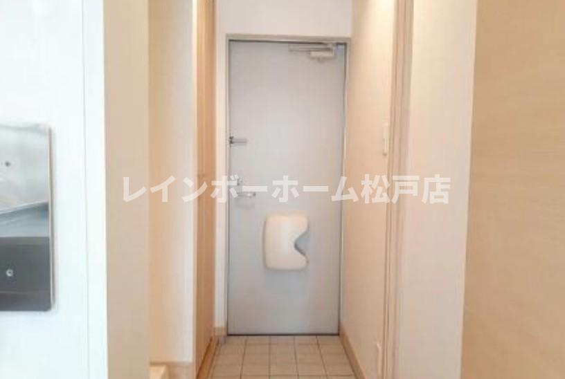 【非対面対応】接客・申込・契約オンライン！LINE×相談可！の玄関|落ち着いた玄関です