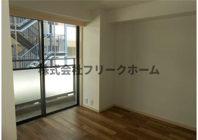 武蔵野市境南町４丁目の賃貸マンションの寝室