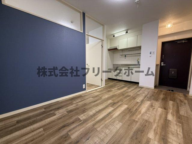 武蔵野市境南町４丁目の賃貸マンションの居間・リビング