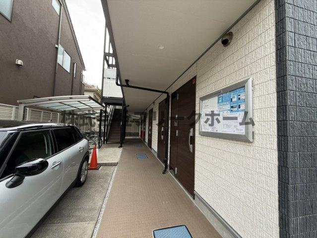三鷹市牟礼４丁目の賃貸マンションのロビー