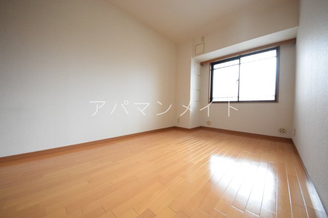 【寝室】 | モアステージ戸塚 | 広くて明るい寝室