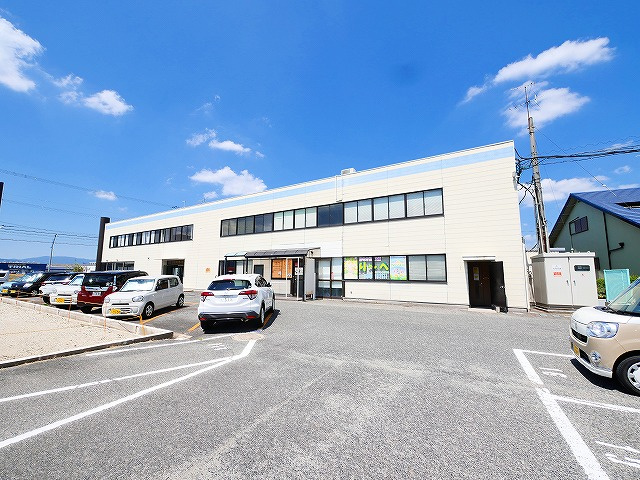 奈良事務機本社ビルAの外観
