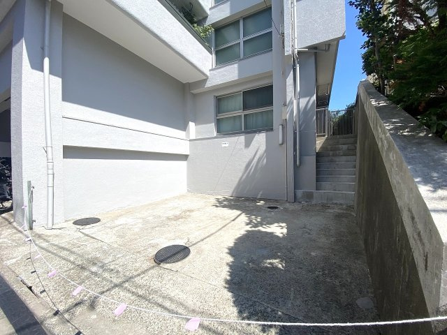 パシフィック豊玉マンションの駐車場|敷地内駐車場