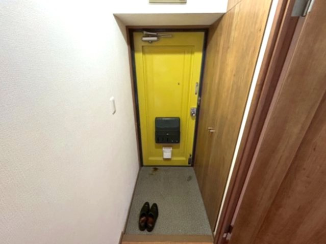 芦屋サウスマンションの玄関