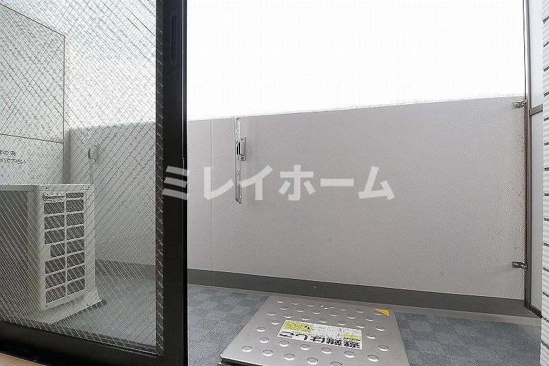 プレミアムキューブ武蔵新田のバルコニー