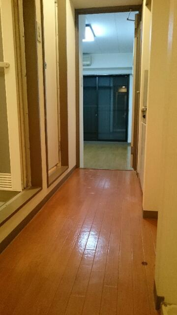 カミーリアの内装|最後に、玄関から洋室にかけて…