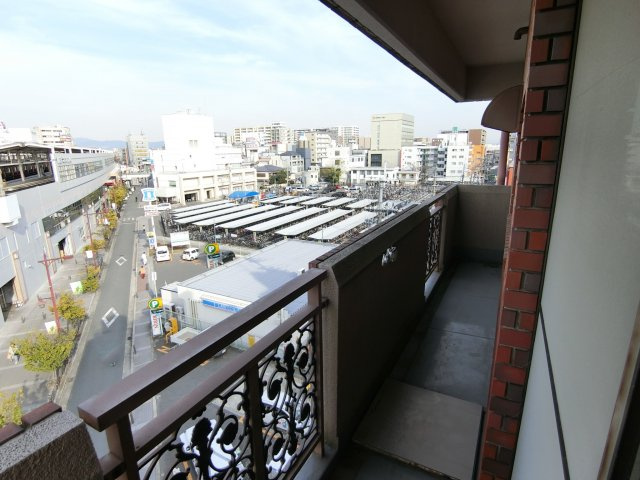 シャトー黒田ビルのバルコニー