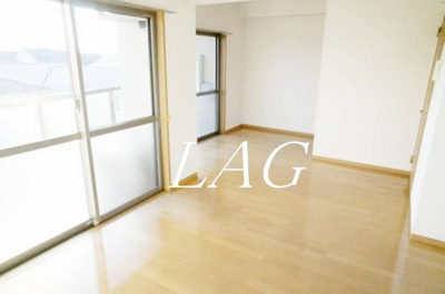 【居間・リビング】 | ドミール平和台 | 洋室のお部屋です。