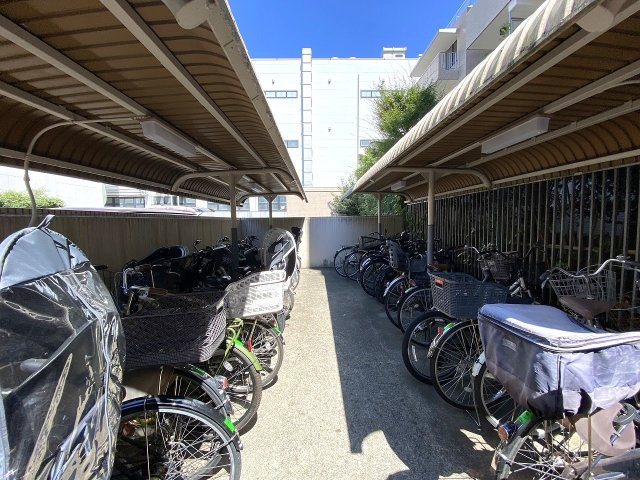 氷川台ハイムの駐輪場|駐輪場