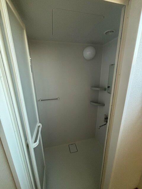 メゾン志賀のシャワールーム