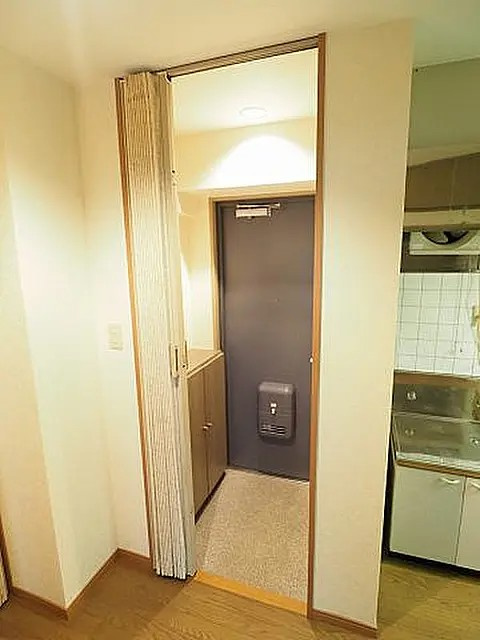 神戸市東灘区本庄町３丁目の賃貸マンションの玄関