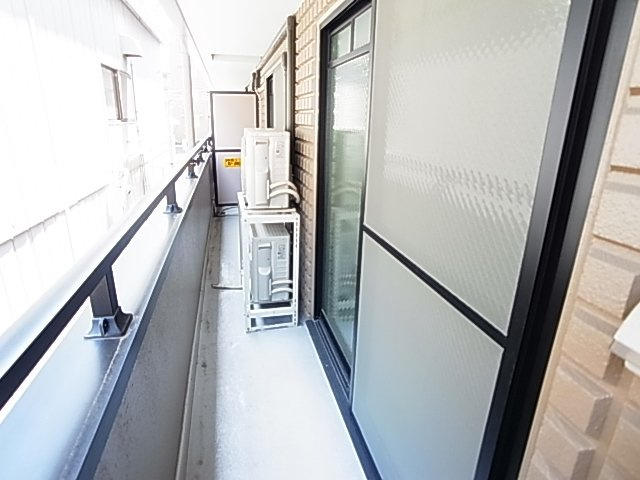 神戸市東灘区本庄町３丁目の賃貸マンションのバルコニー