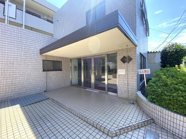 ベウラ大泉学園|エントランス入口