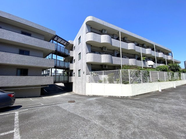 ベウラ大泉学園の外観