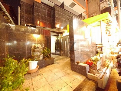ライジングプレイス桜木町のエントランス
