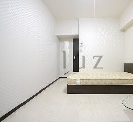 ライジングプレイス桜木町の寝室