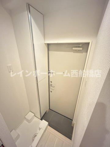BS原木中山レジデンスの玄関