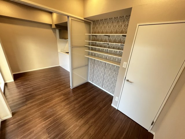 神戸市東灘区深江本町３丁目の賃貸マンションの居間・リビング