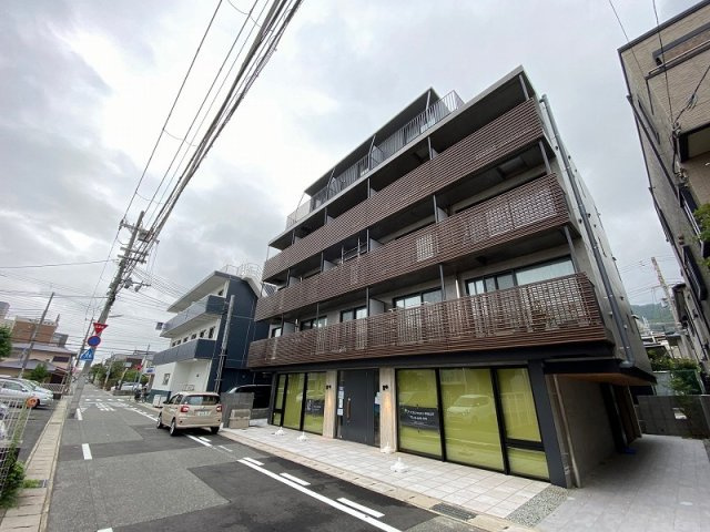 LEGALAND甲南山手の外観