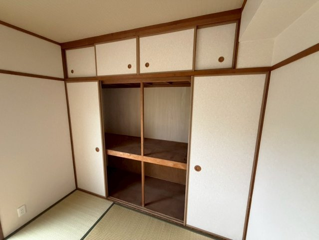神戸市東灘区魚崎北町４丁目の賃貸マンションの和室