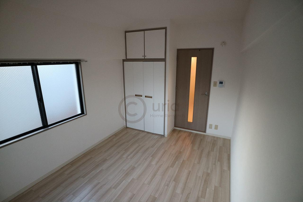 岡本南マンションの居間・リビング