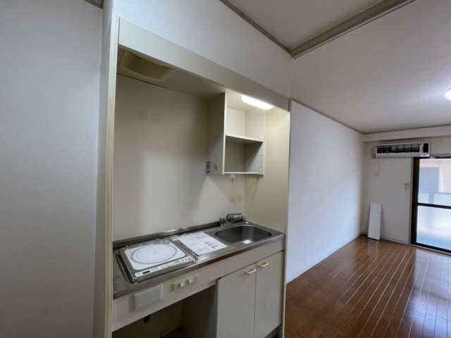 芦屋市竹園町の賃貸マンションのキッチン