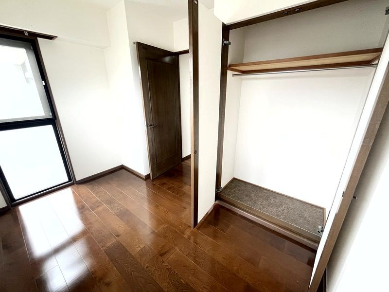 神戸市東灘区住吉山手１丁目の賃貸マンションの居間・リビング