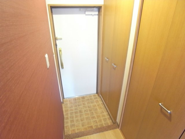 神戸市灘区友田町４丁目の賃貸マンションの玄関