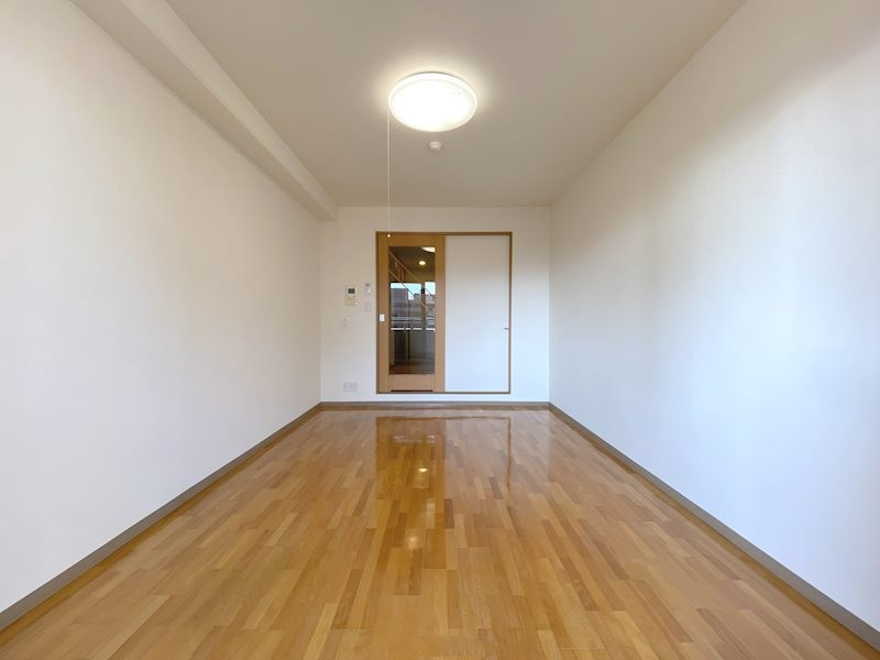 神戸市灘区友田町４丁目の賃貸マンションの居間・リビング