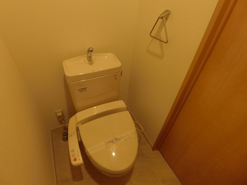 芦屋市打出町のアパートのトイレ