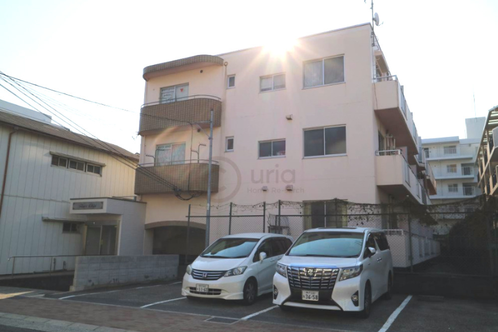神戸市東灘区北青木４丁目の賃貸マンションの外観