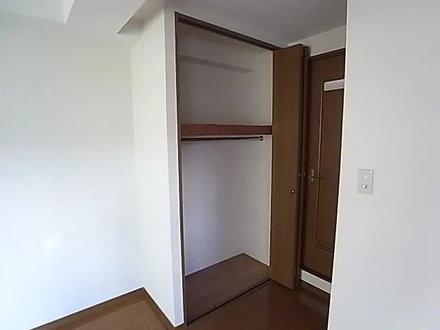 神戸市中央区中山手通４丁目の賃貸マンションの収納