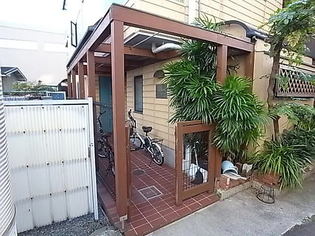 神戸市中央区中山手通４丁目の賃貸マンションのエントランス