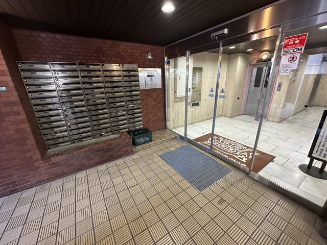 ライオンズマンション神戸元町第2のエントランス