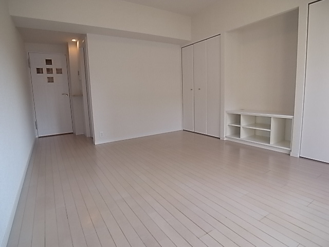 神戸市中央区布引町２丁目の賃貸マンションの居間・リビング