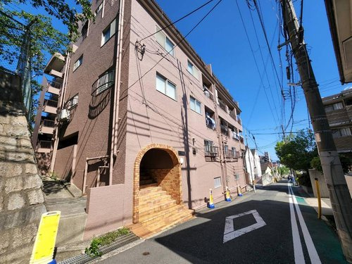 神戸市中央区熊内町２丁目の賃貸マンションの外観