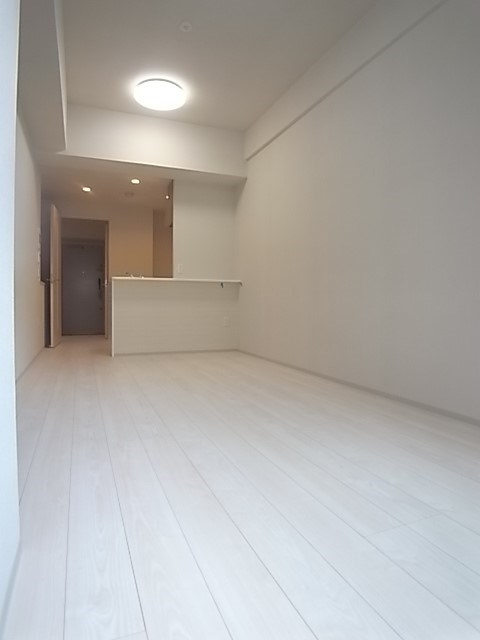 神戸市中央区布引町１丁目の賃貸マンションの居間・リビング