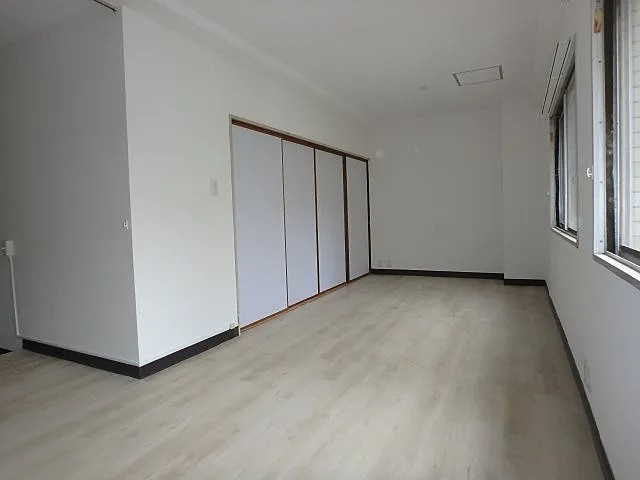 神戸市東灘区住吉本町１丁目の賃貸マンションの居間・リビング