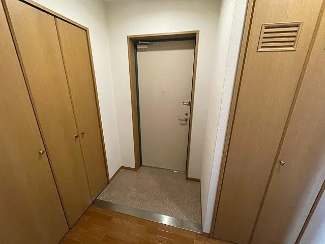 芦屋市大桝町の賃貸マンションの玄関