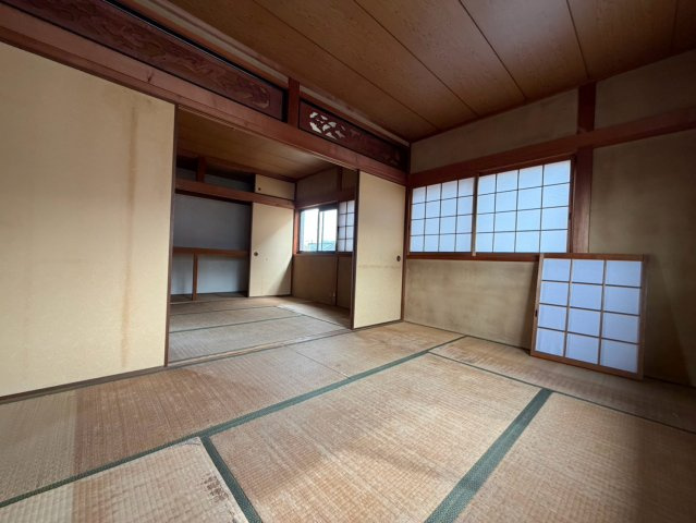 郡戸建ての内装