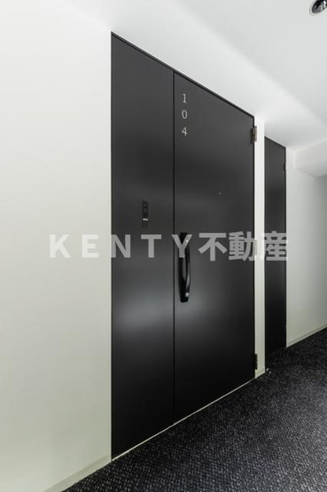 【玄関】 | リハイツ長者丸 | 収納もある玄関です