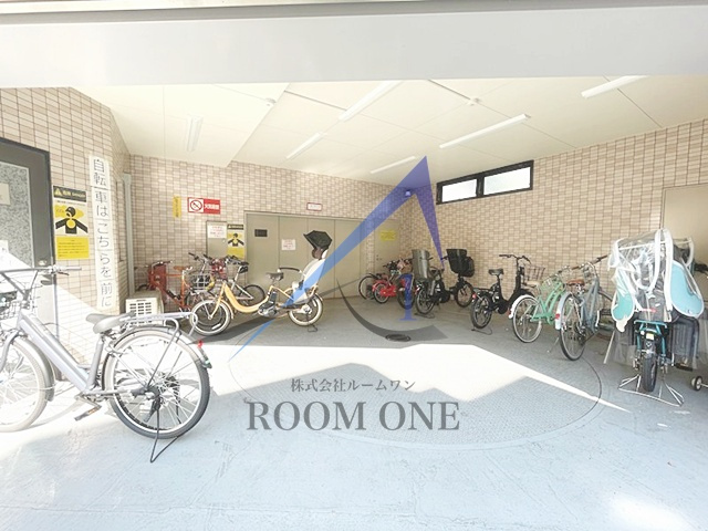 モアエミネンス西新宿