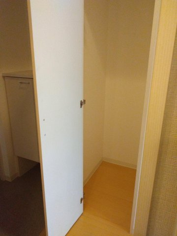 ニッケノーブルハイツ江坂の収納