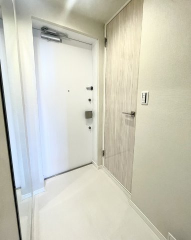 クレストプライムタワー芝の玄関